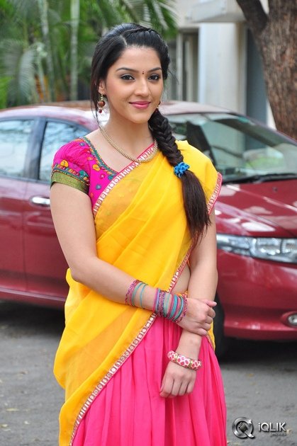 Mehreen-at-Krishna-Gadi-Veera-Prema-Gaadha-Movie-Press-Meet